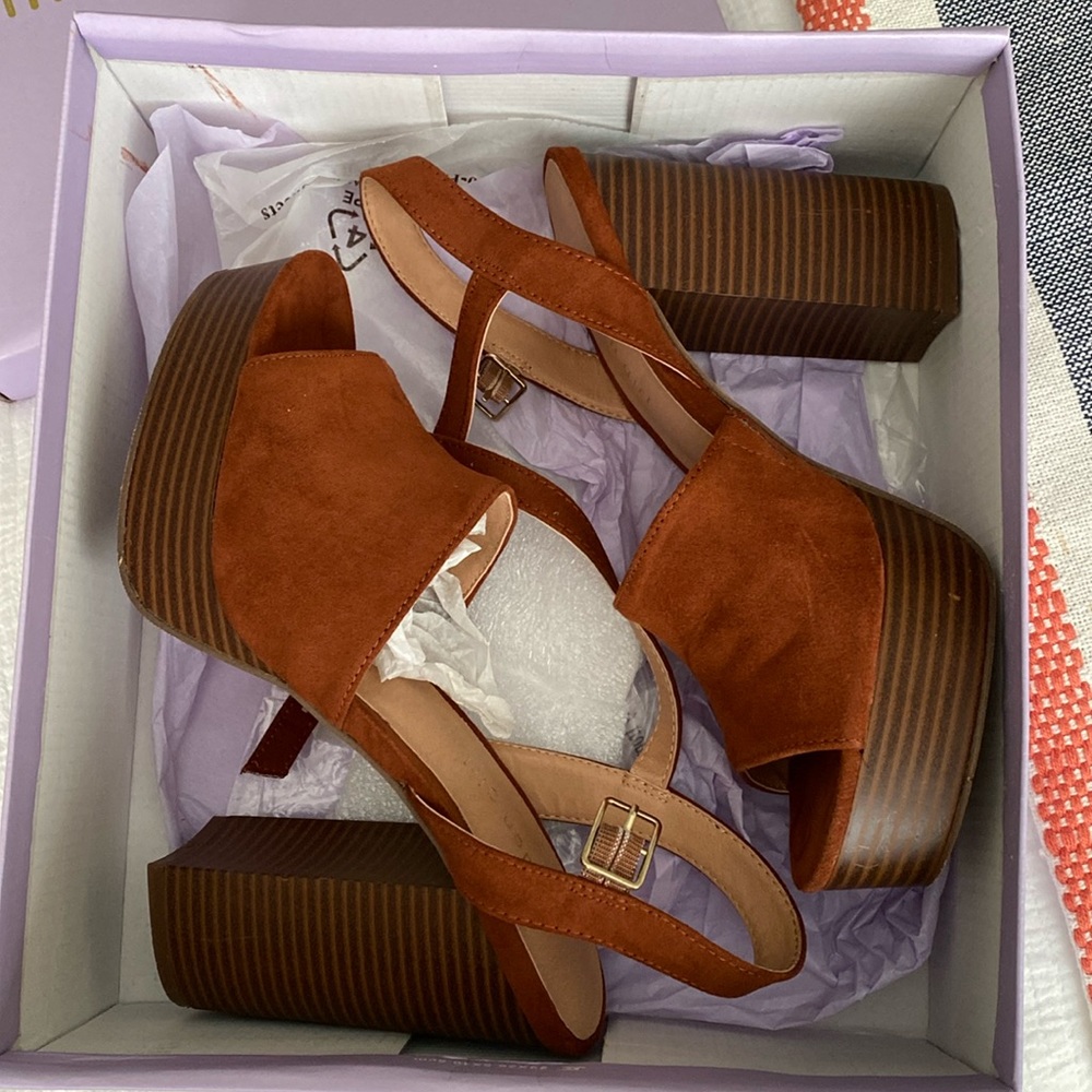 Women’s Madden Girl Garden Chestnut Block Heel, Size 9